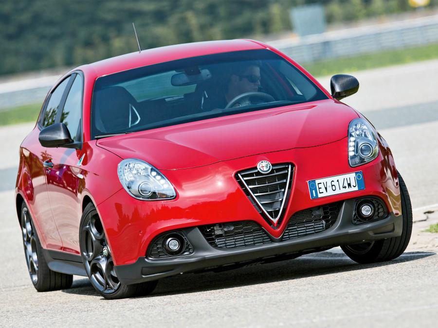  Alfa Romeo Giulietta Quadrifoglio Verde Launch Edition (940) 2014 года  (фото 17 из 17)